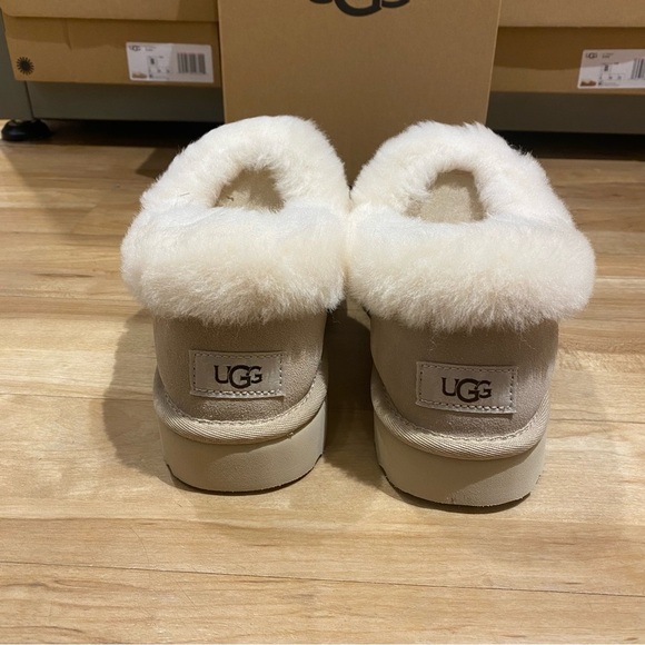 UGG | Nita Ultra Mini Bootie Closed Back Slippers SAND NEW - Picture 13 of 14